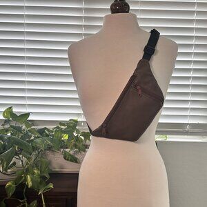 X80 Brown Faux Leather Fanny Pack / Belt Bag